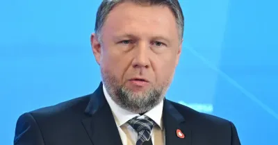 Szef MSWiA: zatrzymany za groźby wobec premiera i szefa MON mężczyzna ma ok. 60 lat